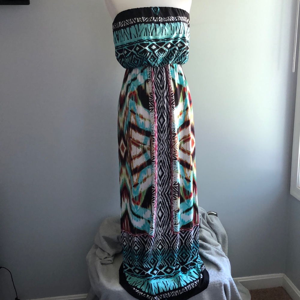 Ladies sleeveless long dress
